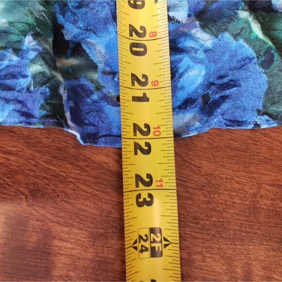 TR Designs (no size) multi color tropical design - Picture 6 of 7